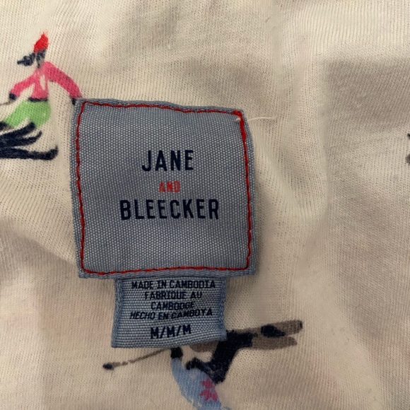 Med Jane and Bleecker holiday onesie PJs - Picture 2 of 3